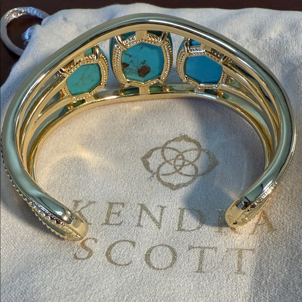 Kendra Scott Daphne Gold Statement Cuff in Variegated Turquoise Magnesite - Picture 4 of 6